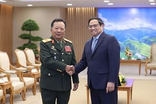 Thủ tướng Chính phủ Phạm Minh Chính tiếp Phó thủ tướng, Bộ trưởng Bộ Quốc phòng Lào Chansamone Chanyalath