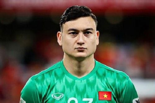 Đặng Văn Lâm nói gì về cơ hội bắt chính ở AFF Cup?