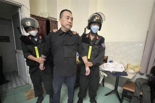 Đồng Nai: Bắt đối tượng dùng 'ảnh nóng' tống tiền người tình cũ