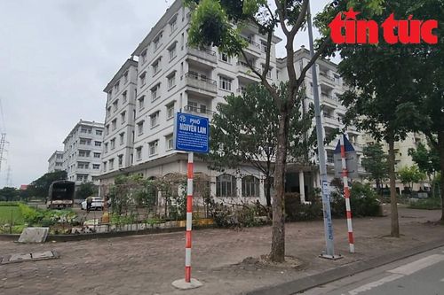 Lãng phí ba tòa nhà tái định cư 'bỏ hoang' trên đất vàng giữa lòng khu đô thị