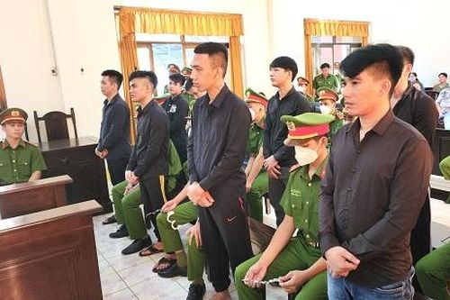 Kiên Giang: 9 bị cáo bị phạt 174 năm tù vì tội giết người và bắt giữ người trái pháp luật