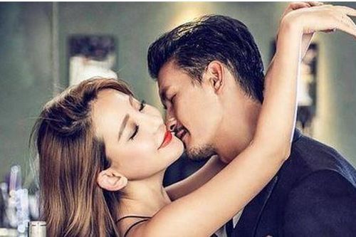 Trận đòn ghen nhớ đời sau buổi 'nghỉ trưa' với sếp già và bài học đắng cay cho thư ký trẻ