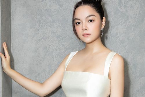 Tại buổi cầu hôn lãng mạn, 'mẹ 3 con' Phạm Quỳnh Anh bất ngờ gặp sự cố
