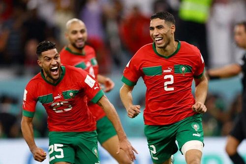 Maroc lần đầu tiên vào tứ kết World Cup