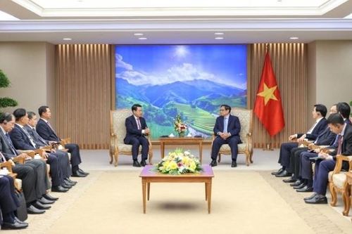 Thủ tướng Phạm Minh Chính tiếp Phó Thủ tướng, Bộ trưởng Ngoại giao Lào