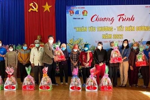 Gia Lai : 15 tỷ đồng hỗ trợ người nghèo, gia đình khó khăn đón Tết