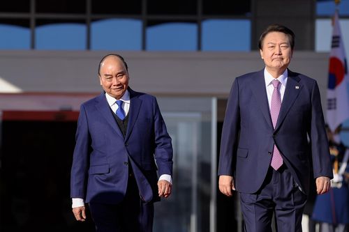 Chủ tịch nước Nguyễn Xuân Phúc kết thúc thành công chuyến thăm chính thức Hàn Quốc