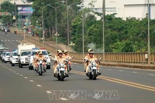 CSGT Công an Đắk Nông ra quân đảm bảo trật tự an toàn giao thông