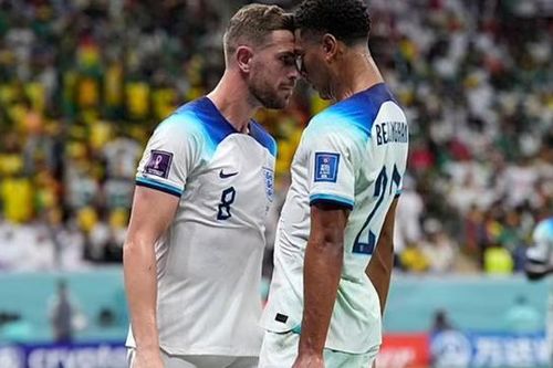 Jude Bellingham giải thích màn ăn mừng 'mang tính biểu tượng' với Jordan Henderson