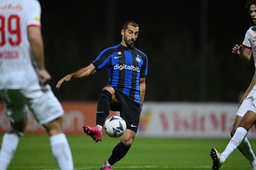 Mkhtaryan tỏa sáng trong chiến thắng 4-0 của Inter Milan