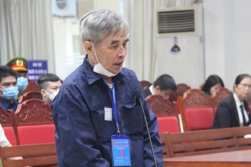 Trùm buôn lậu 200 triệu lít xăng Phan Thanh Hữu bị phạt 16 năm tù