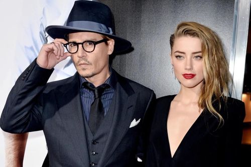 Chuyện gì đang xảy ra giữa Johnny Depp và Amber Heard?