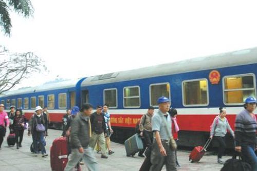 Đường sắt chạy thêm nhiều tàu dịp Tết Dương lịch