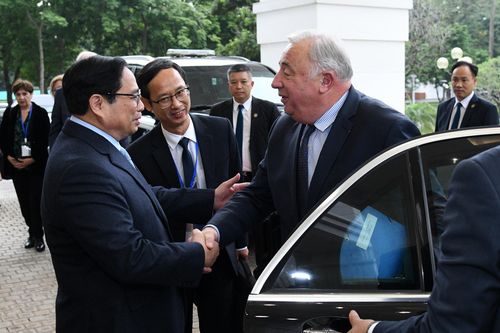 Thủ tướng Phạm Minh Chính tiếp Chủ tịch Thượng viện Cộng hòa Pháp Gérard Larche