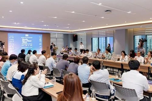 Ra mắt chuỗi hoạt động kết nối Ready for Next