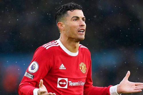 Chị gái khuyên Ronaldo rời World Cup 2022