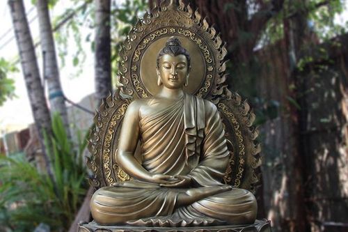 Lừa tượng phật cổ có tính năng hủy kính để chiếm đoạt 1,5 tỷ đồng