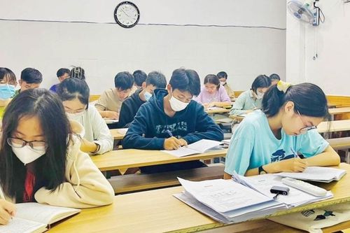 Nhiều chứng chỉ ngoại ngữ liên kết được cấp phép trở lại