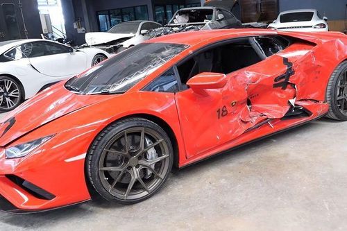 Giật mình với số tiền sửa chữa siêu xe Lamborghini Huracan sau tai nạn