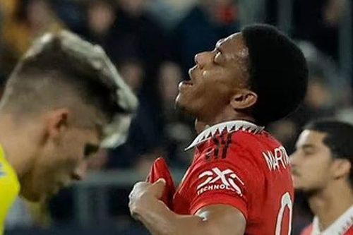 MU thua đau Cadiz ở trận đầu không còn Ronaldo