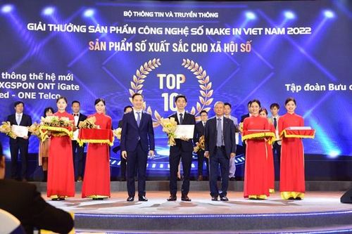 VNPT Technology nhận giải thưởng Make in Vietnam 2022