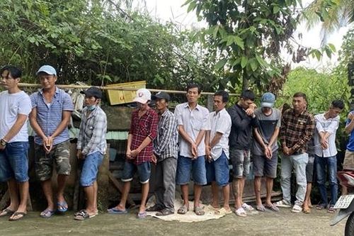 Livestream đá gà từ Campuchia cho các con bạc xem để tham gia cá cược