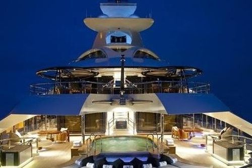 Bí ẩn bên trong siêu du thuyền của Hoàng gia Qatar: Lớn hơn cả sân vận động, được bảo mật tuyệt đối