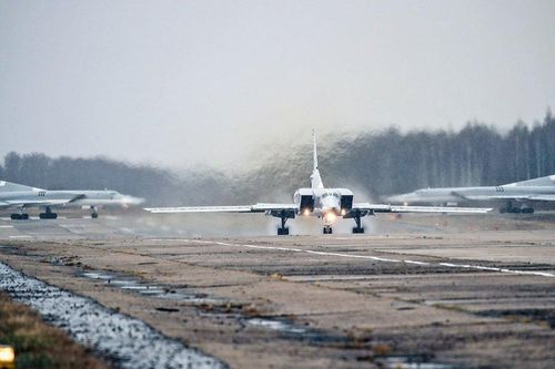 Nga bắt đầu khôi phục các oanh tạc cơ Tu-22M3 'bị lãng quên' suốt 30 năm qua