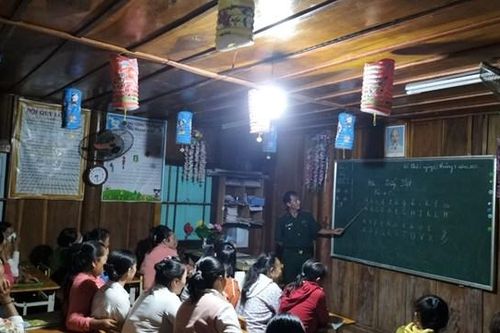 Lớp học đặc biệt ở Mường Lống