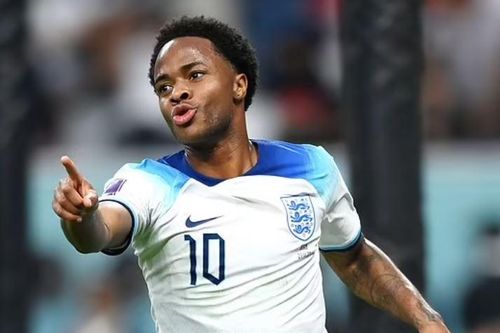 Raheem Sterling trở lại World Cup