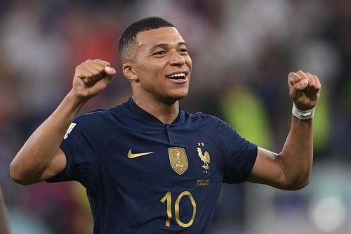 Olivier Giroud tán dương Mbappe trước trận đại chiến với Anh