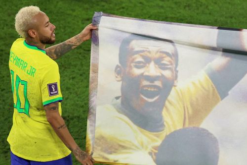 Neymar đứng trước cơ hội san bằng kỷ lục của 'Vua bóng đá' Pele