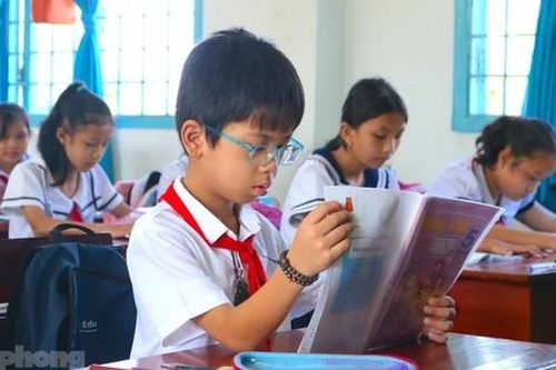 Bảng thành tích của cậu bé 8 tuổi học vượt 2 lớp tại Đồng Tháp