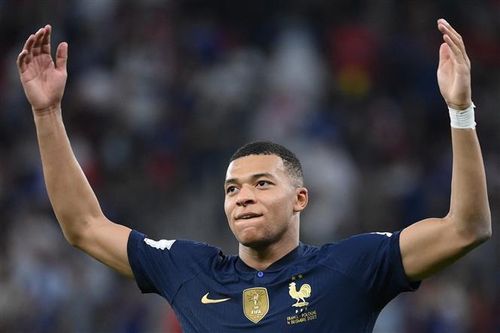 Những ngôi sao có thể kế nhiệm Messi, Ronaldo sau World Cup 2022