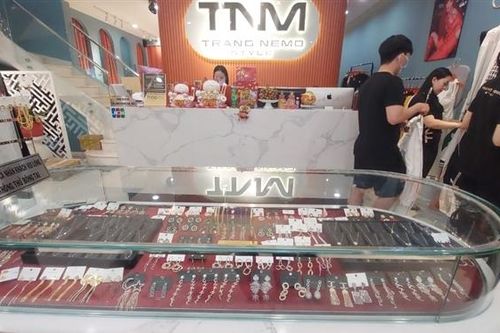 Phát hiện nhiều vi phạm tại thời trang 'TRANG NEMO STYLE'