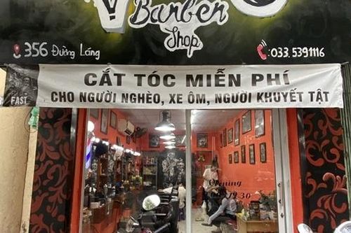 Tiệm cắt tóc miễn phí cho người nghèo tại Hà Nội