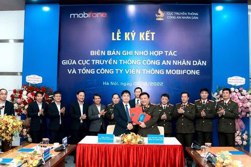 MobiFone và Cục Truyền thông CAND ký hợp tác trong lĩnh vực chuyển đổi số