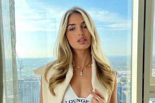 Đọ sắc vóc dàn WAGs tuyển Anh - Pháp