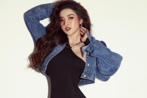Huyền My chưa muốn kết hôn ở tuổi 28
