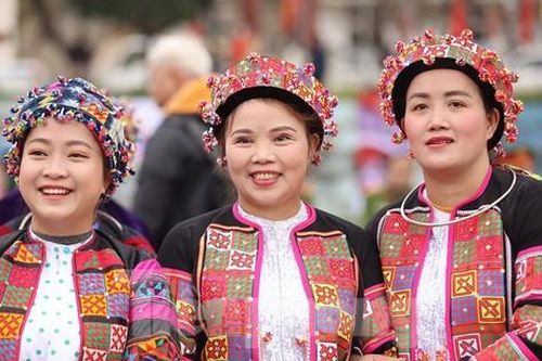 Rộn ràng ngày hội Văn hóa dân tộc Lô Lô
