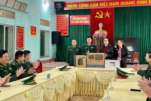 Agribank đồng hành 'Hành trình biên cương xanh' năm 2022 tại Cao Bằng