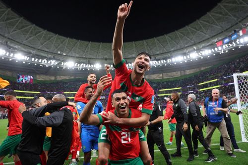Tứ kết World Cup: Kỳ tích Maroc, Pháp khẳng định sức mạnh