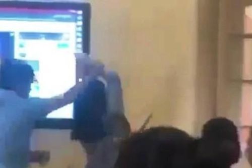 Điểm nhấn giáo dục: Cô giáo bị đồng nghiệp 'khóa tay' ở Huế gây xôn xao