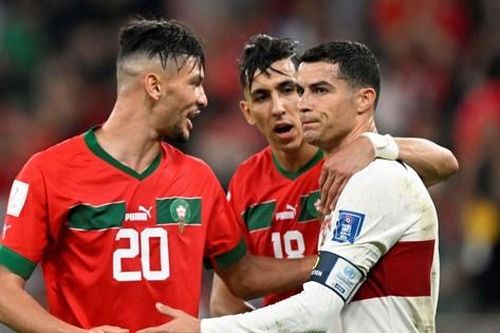 Vì sao Ronaldo và 9 ngôi sao Bồ Đào Nha không về nước sau thất bại ở World Cup 2022?