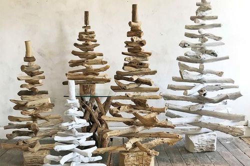 Cành củi khô đắt hàng dịp Noel