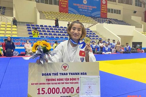 VĐV judo Hoàng Thị Tình đem về HCV thứ 17 cho đoàn Thanh Hóa tại Đại hội Thể thao toàn quốc lần thứ IX