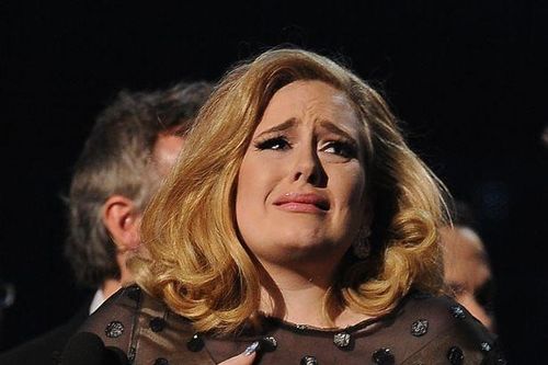 Adele phải trị liệu tâm lý 5 lần một ngày