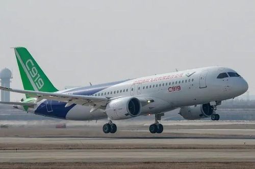Chi tiết máy bay chở khách đầu tiên do Trung Quốc sản xuất
