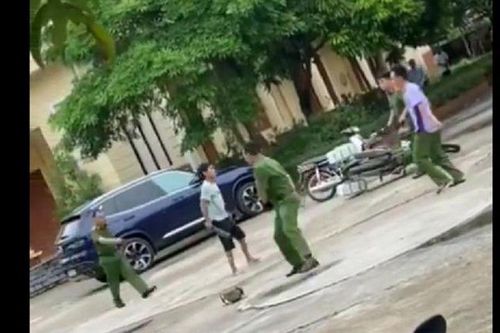 Đến hiện trường giải quyết mâu thuẫn, phó trưởng Công an bị chém