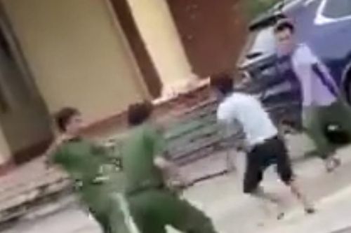 Phó trưởng công an phường bị đuổi chém trọng thương